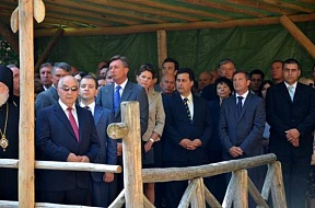 Slovesnost pri Ruski kapelici pod Vršičem Slovesnost pri Ruski kapelici pod Vršičem