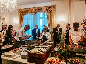 О приеме в Посольстве по случаю Дня России О приеме в Посольстве по случаю Дня России